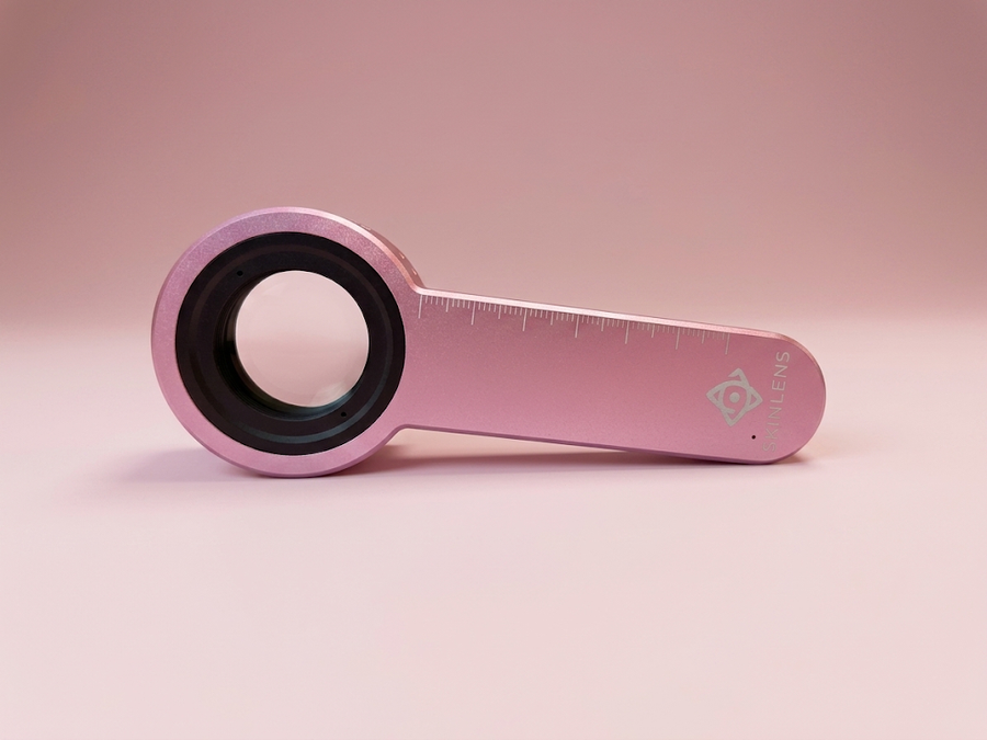 SkinLens Pink dermatoscope